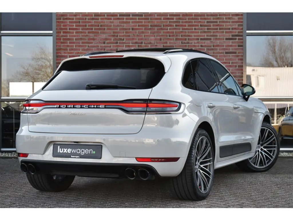 Porsche Macan 2