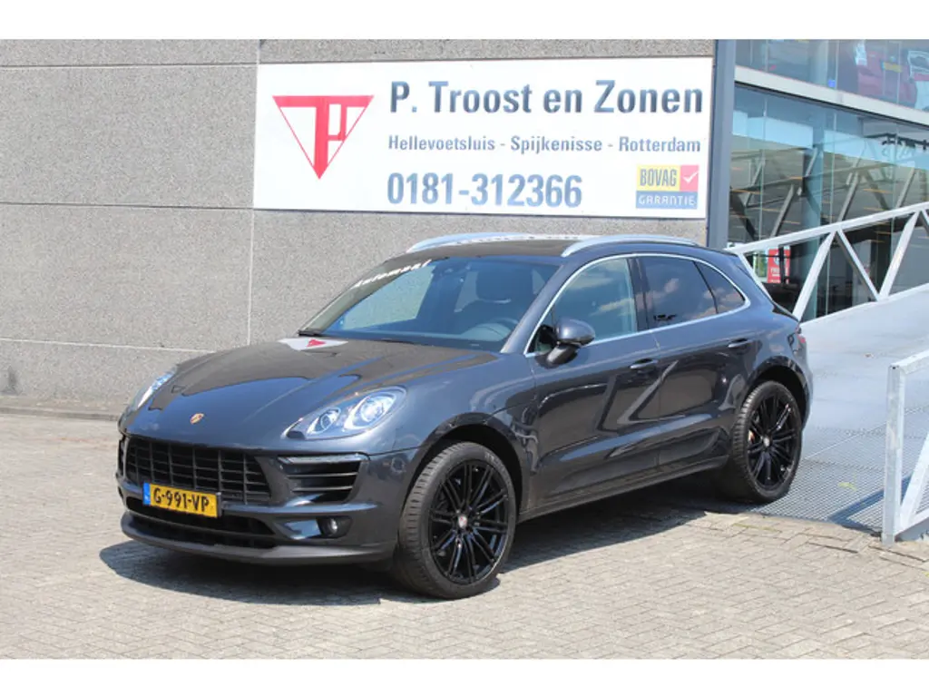 Porsche Macan 2