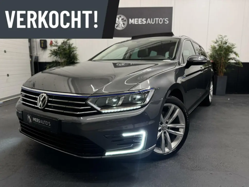Volkswagen Passat 2