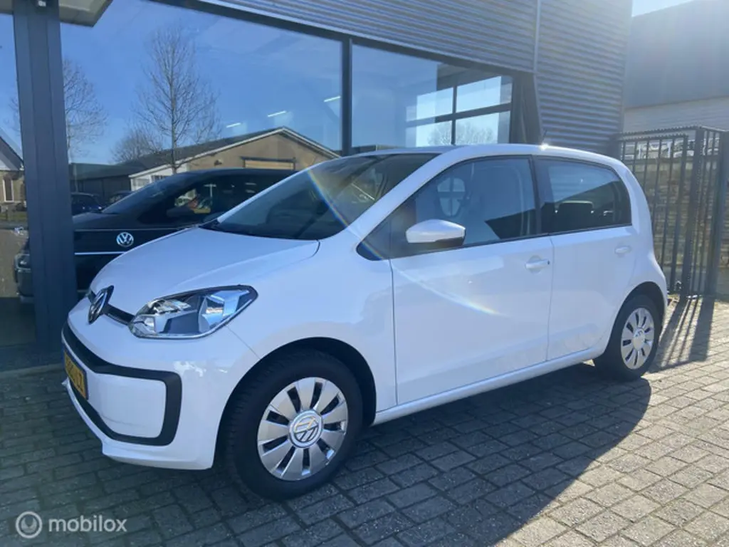 Volkswagen up! 3