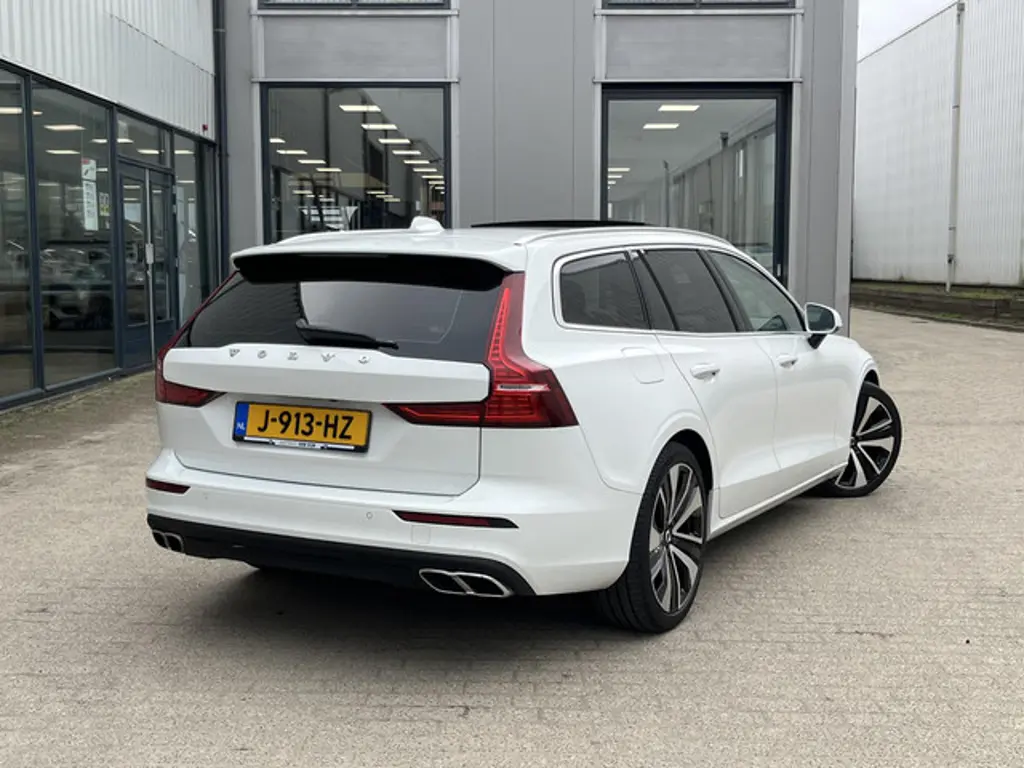 Volvo V60 2