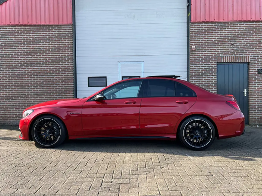 Mercedes-Benz C-Klasse 2