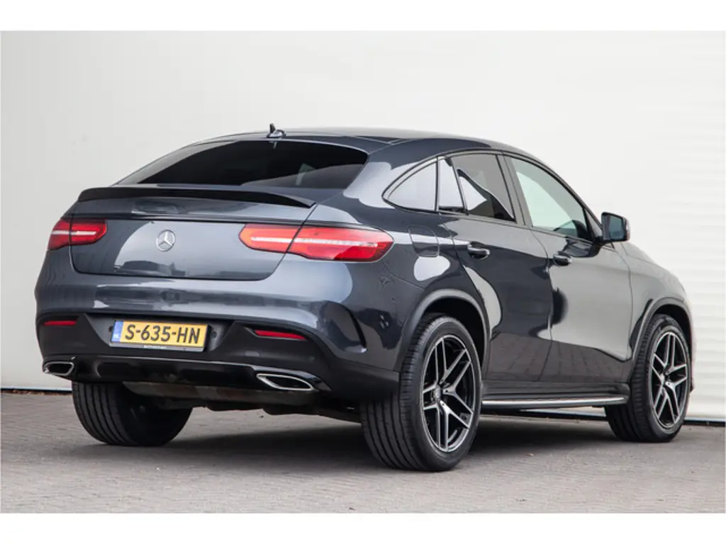 Mercedes-Benz GLE 2