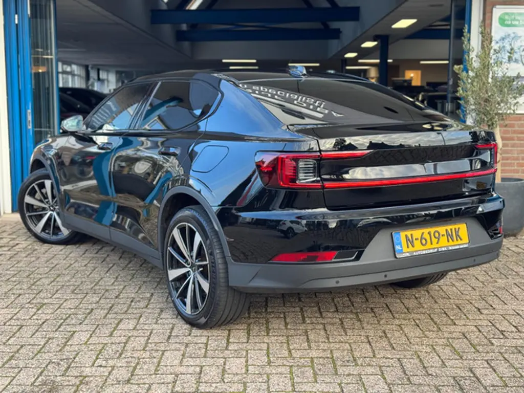 Polestar 2 3