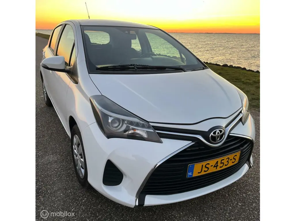 Toyota Yaris 2