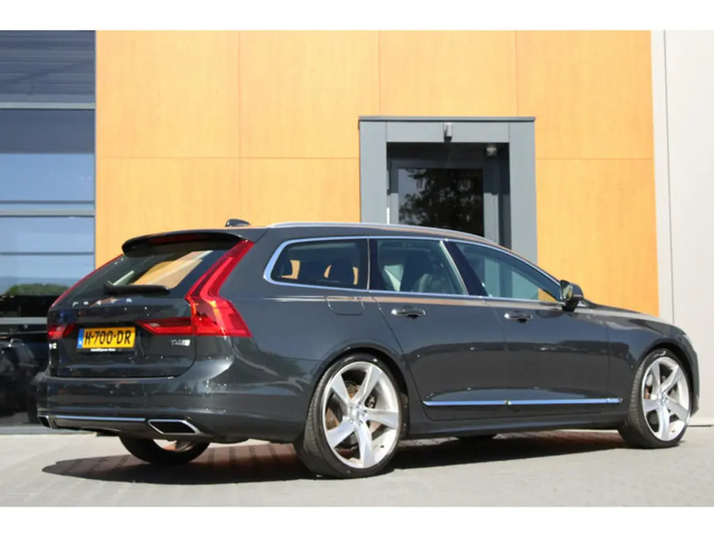 Volvo V90 3
