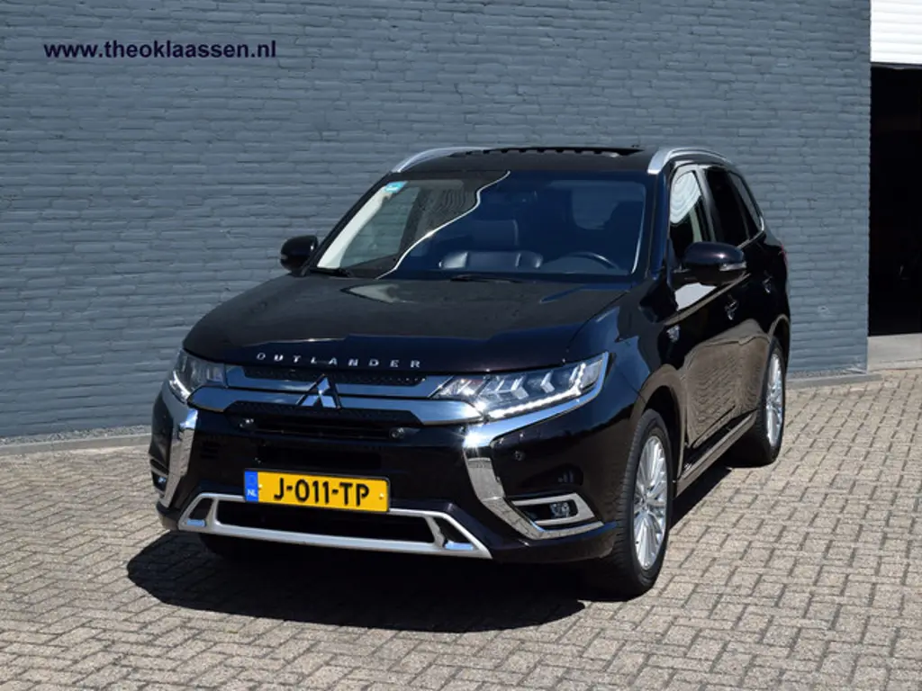 Mitsubishi Outlander 2