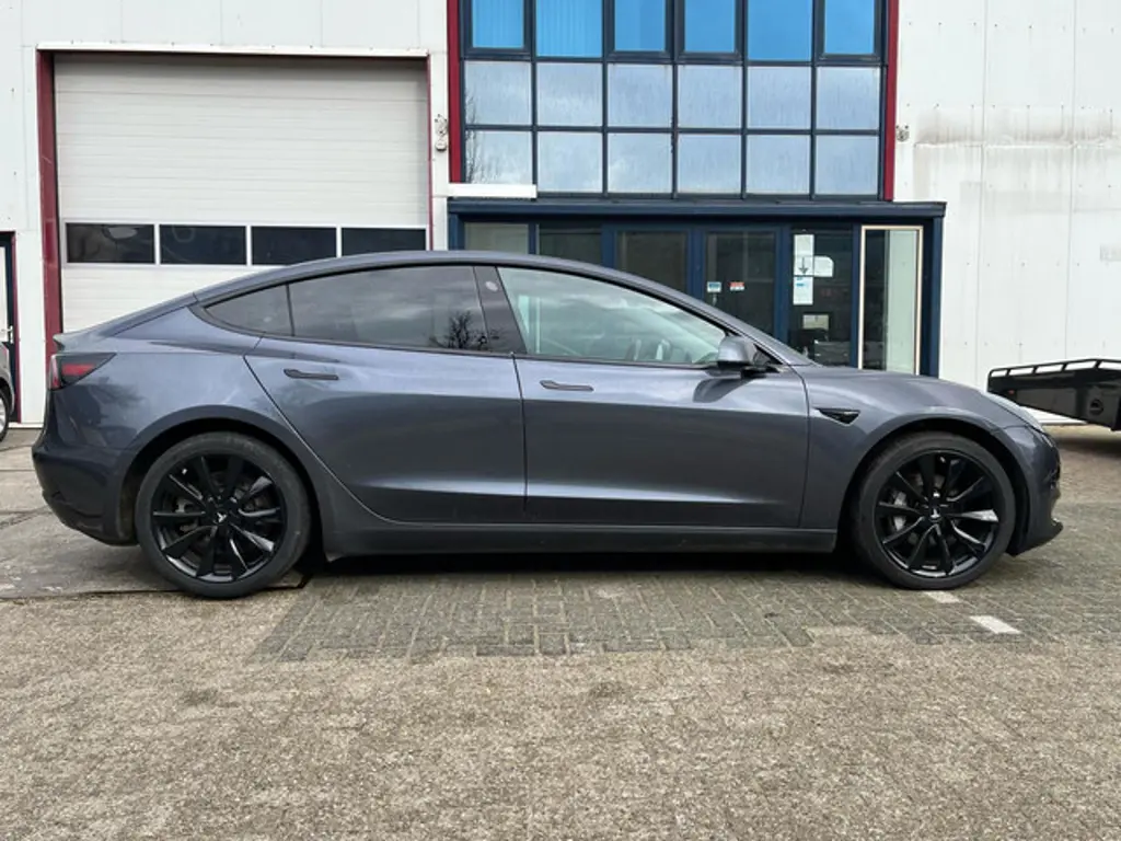Tesla Model 3 3