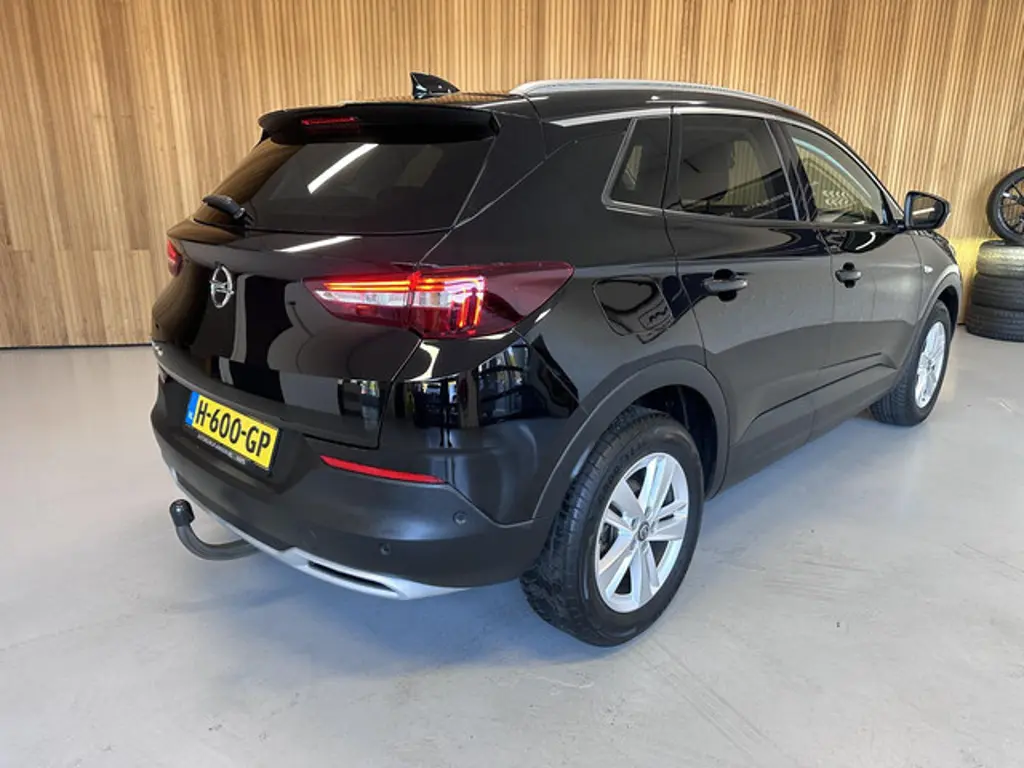 Opel Grandland X 2