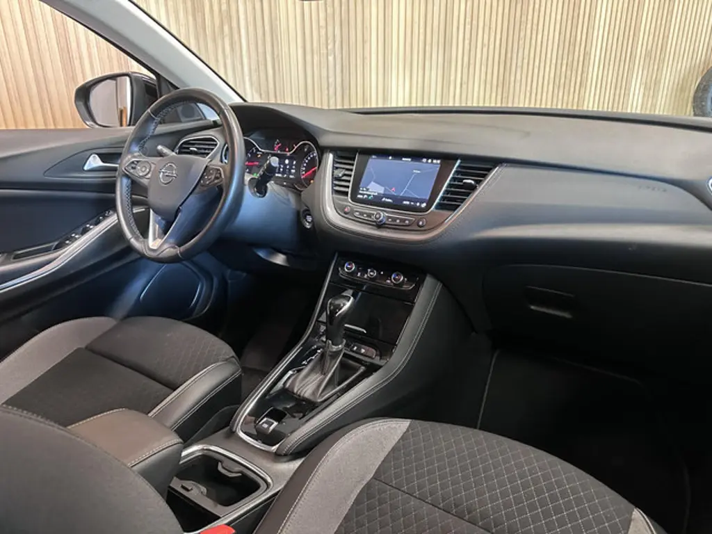 Opel Grandland X 3
