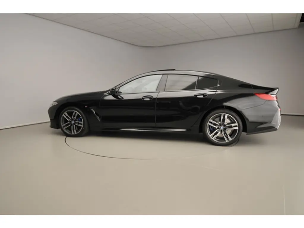 BMW 8 Serie 2