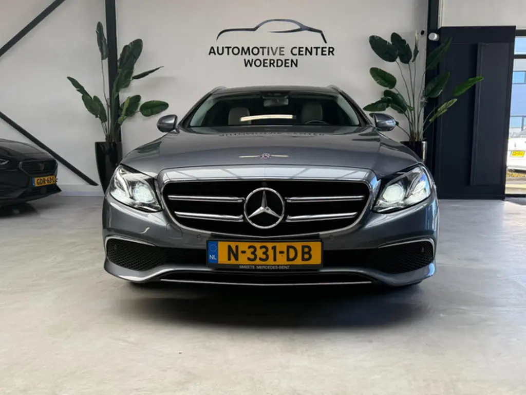 Mercedes-Benz E-Klasse 2