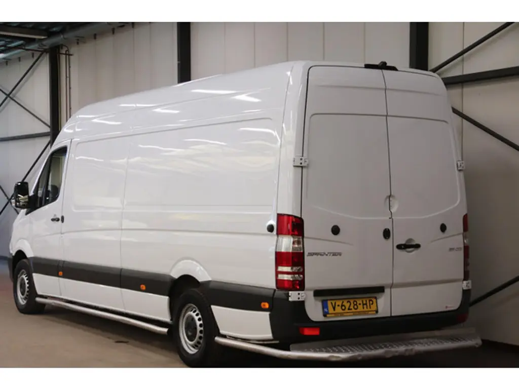 Mercedes-Benz Sprinter 3
