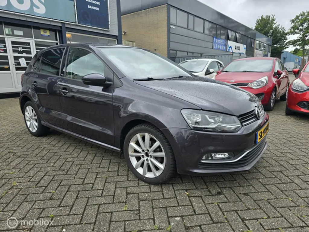 Volkswagen Polo 2