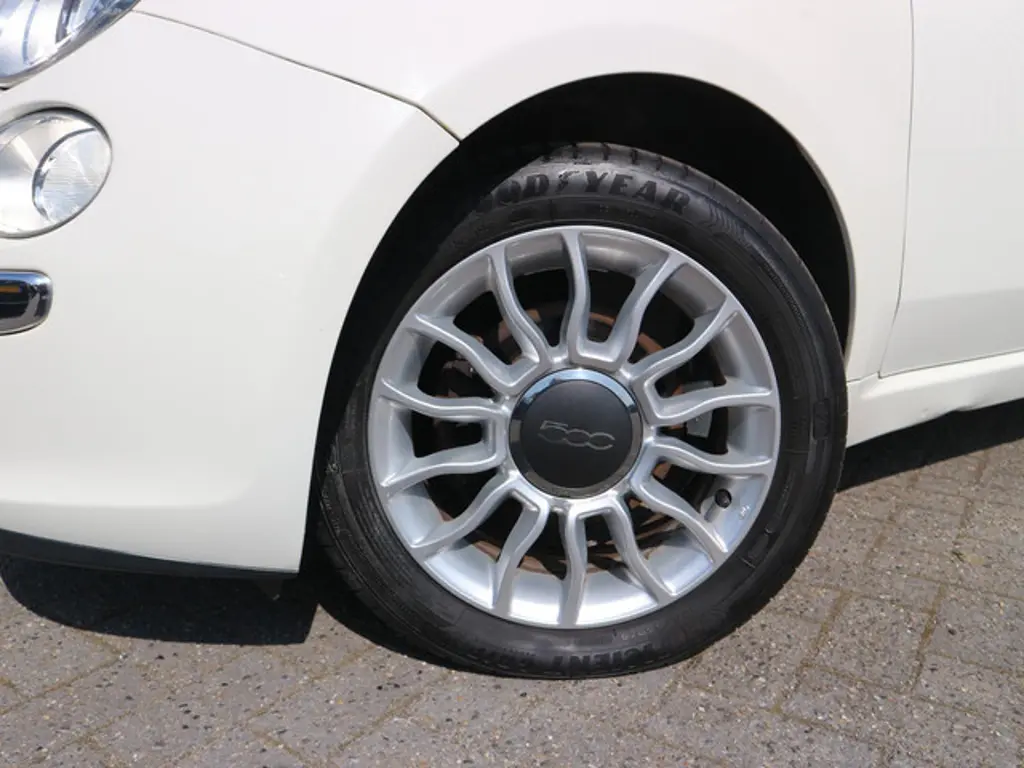Fiat 500C 3
