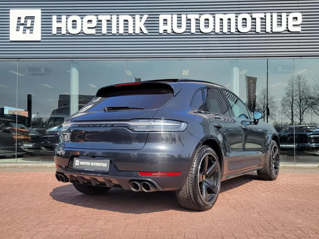 Porsche Macan 2