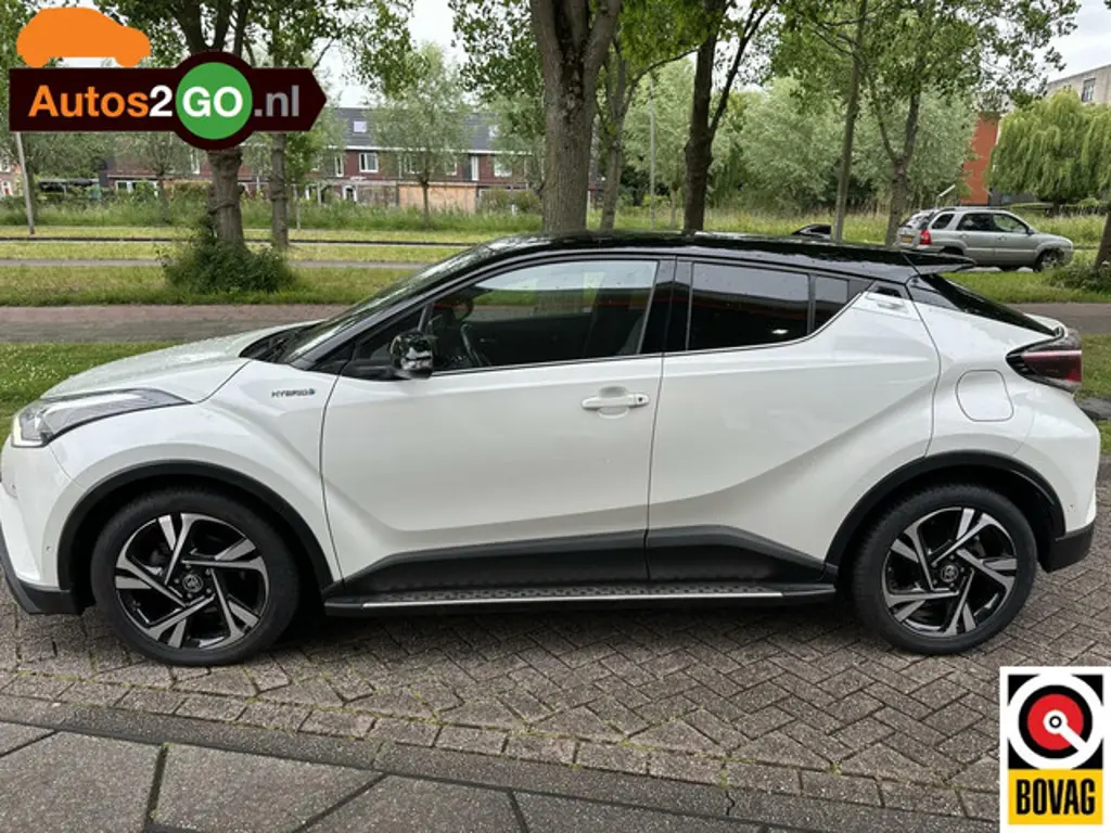 Toyota C-HR 2