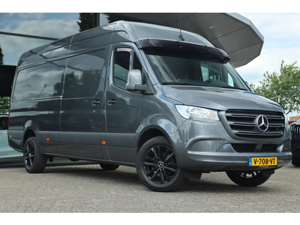Mercedes-Benz Sprinter 2