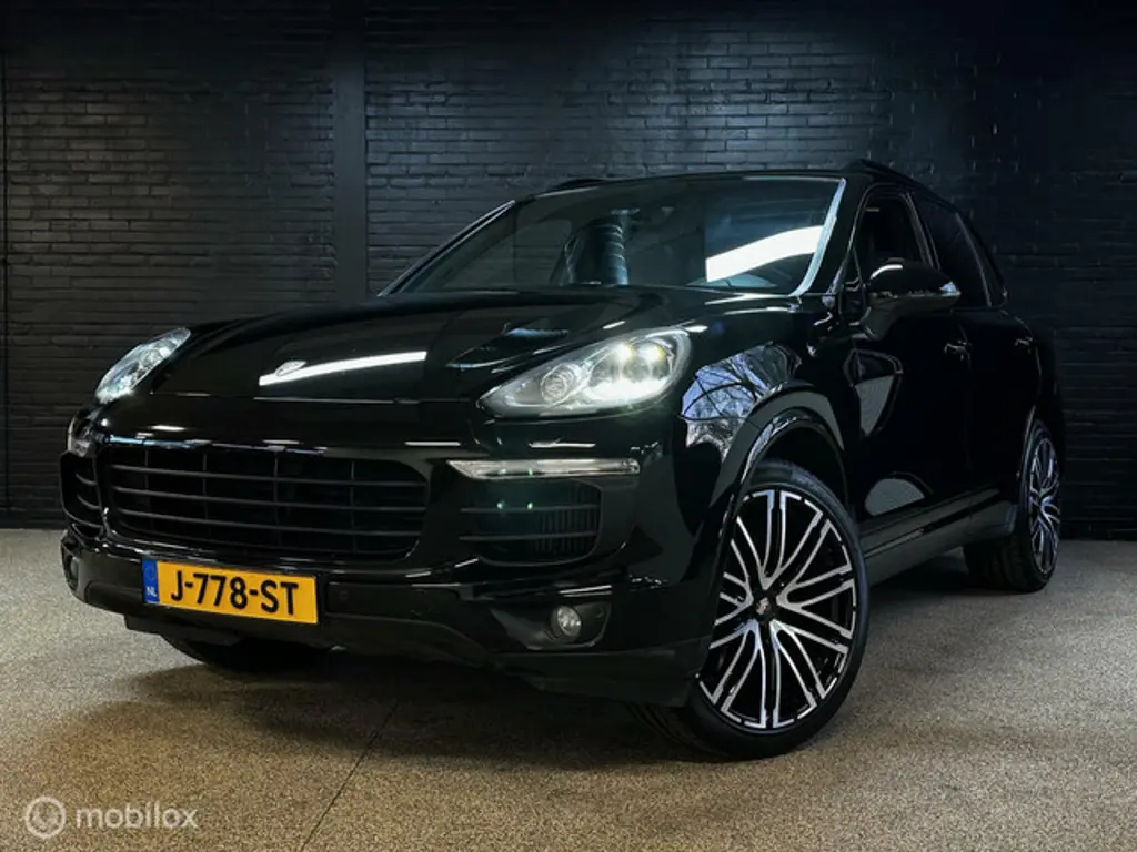 Porsche Cayenne 2