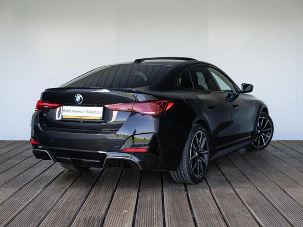BMW i4 2