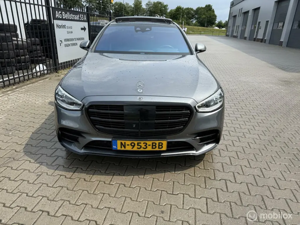 Mercedes-Benz S-Klasse