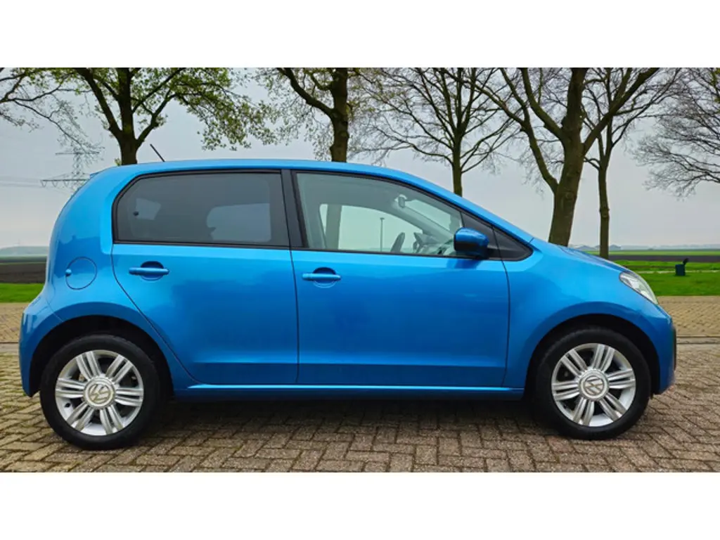 Volkswagen up! 3