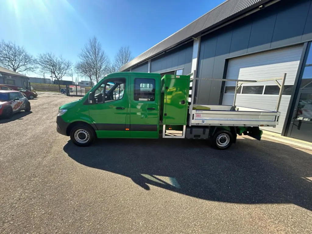 Mercedes-Benz Sprinter 2