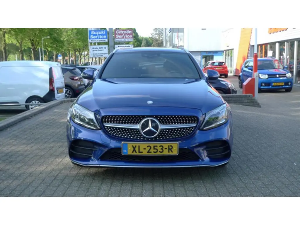 Mercedes-Benz C-Klasse 2