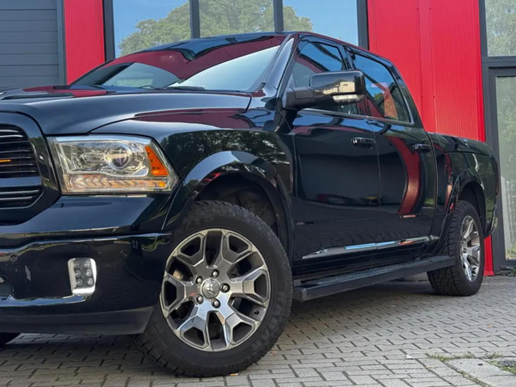 Dodge Ram 1500 2