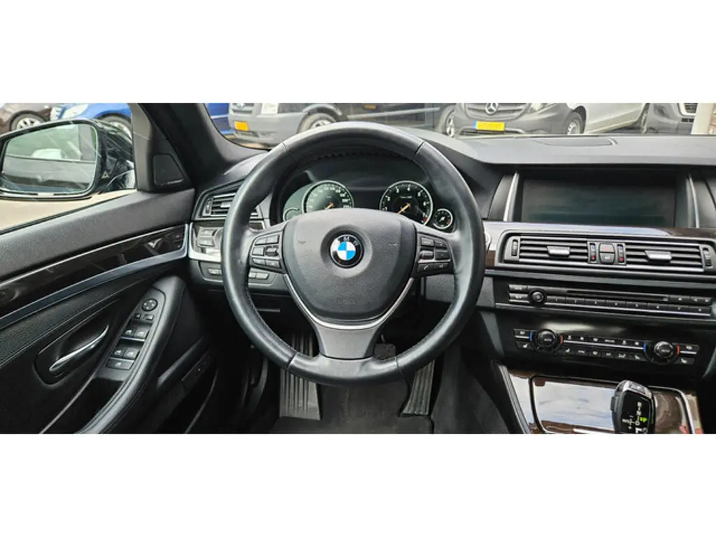 BMW 5 Serie 2