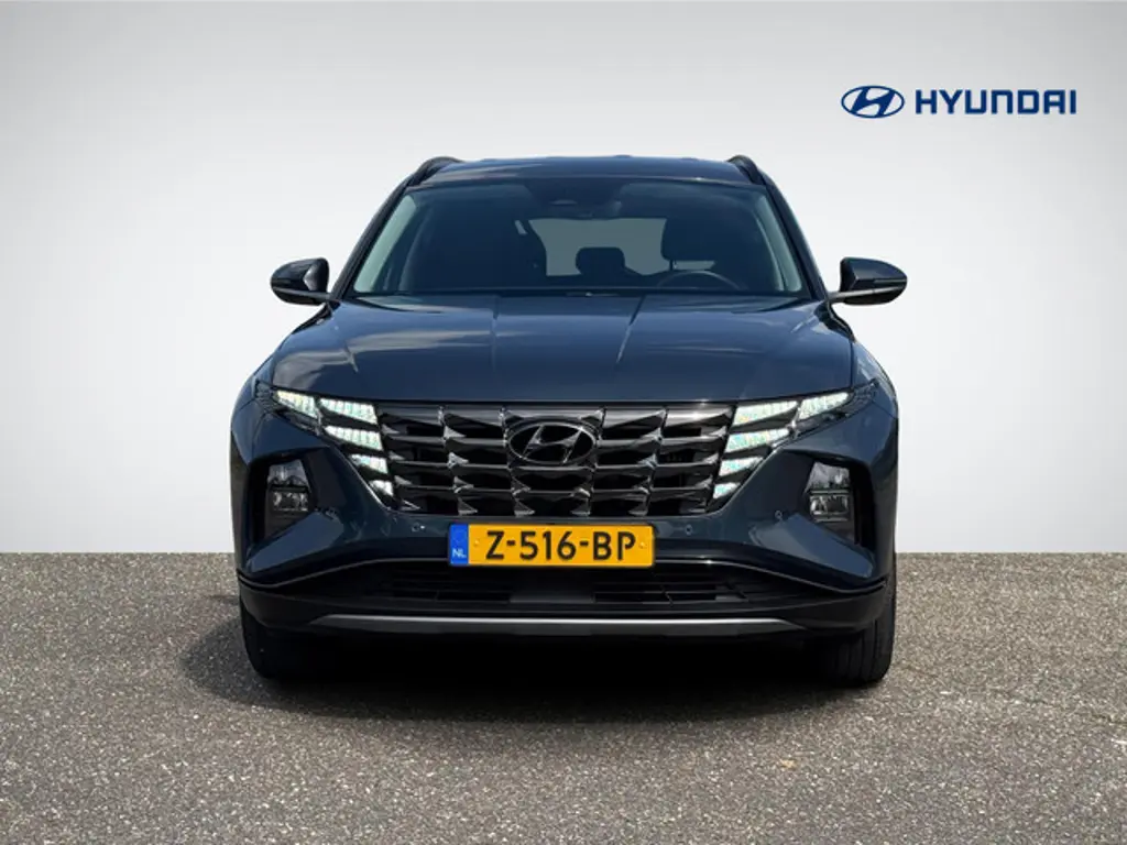 Hyundai Tucson Hybrid 2