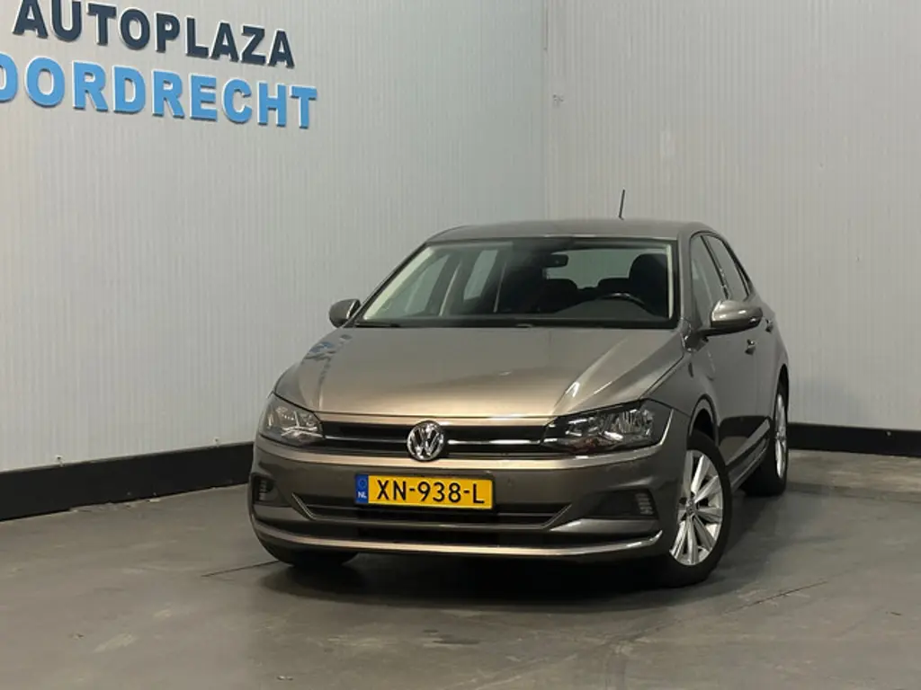 Volkswagen Polo 2