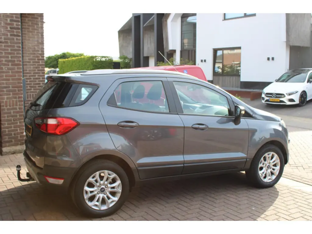 Ford EcoSport 3