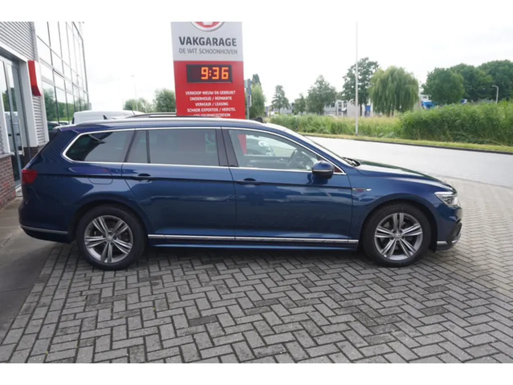 Volkswagen Passat 2