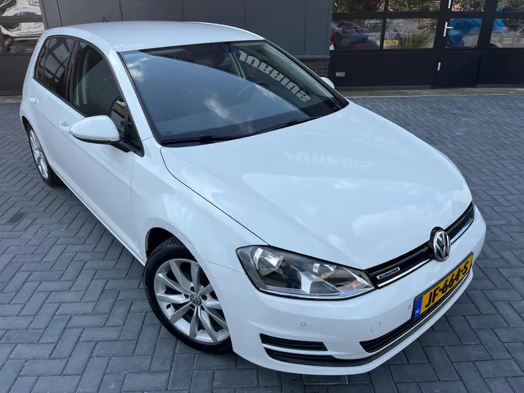 Volkswagen Golf 2