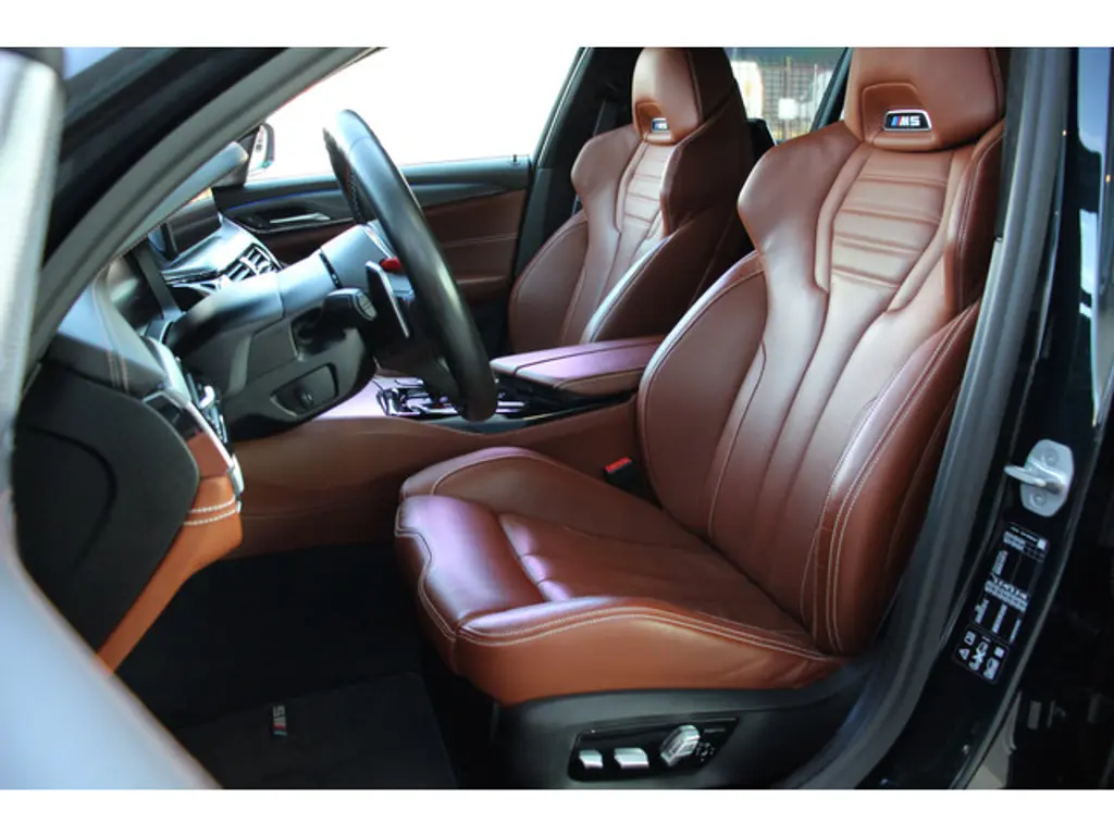 BMW M5 2
