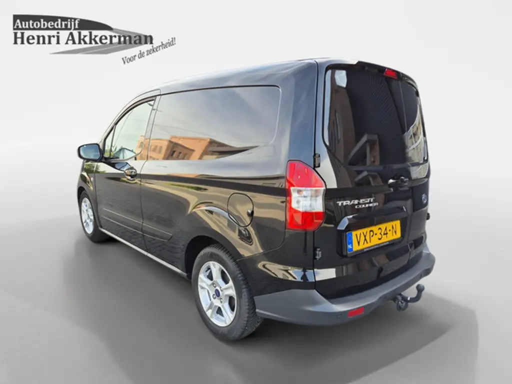 Ford Transit Courier 3