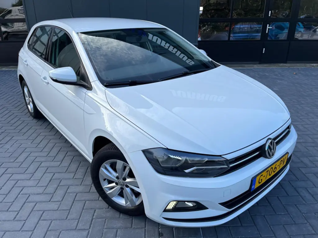 Volkswagen Polo 2