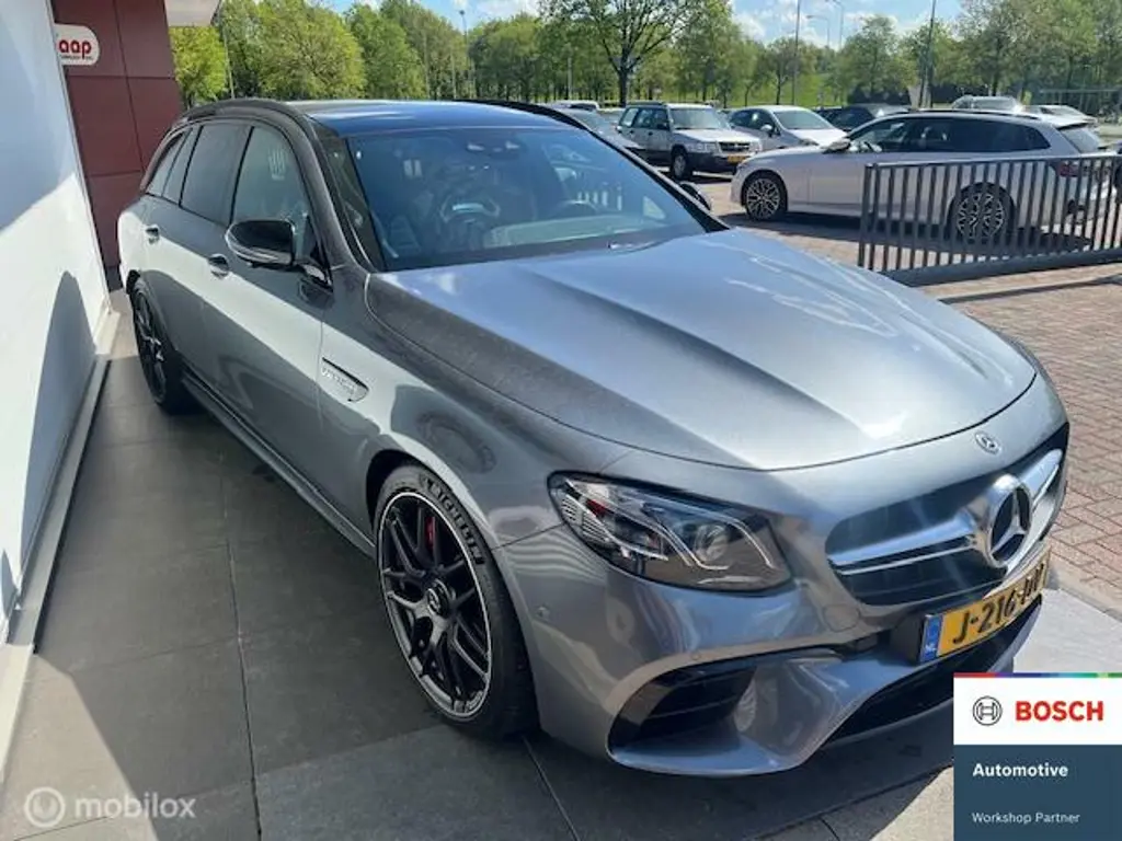 Mercedes-Benz E-Klasse 3