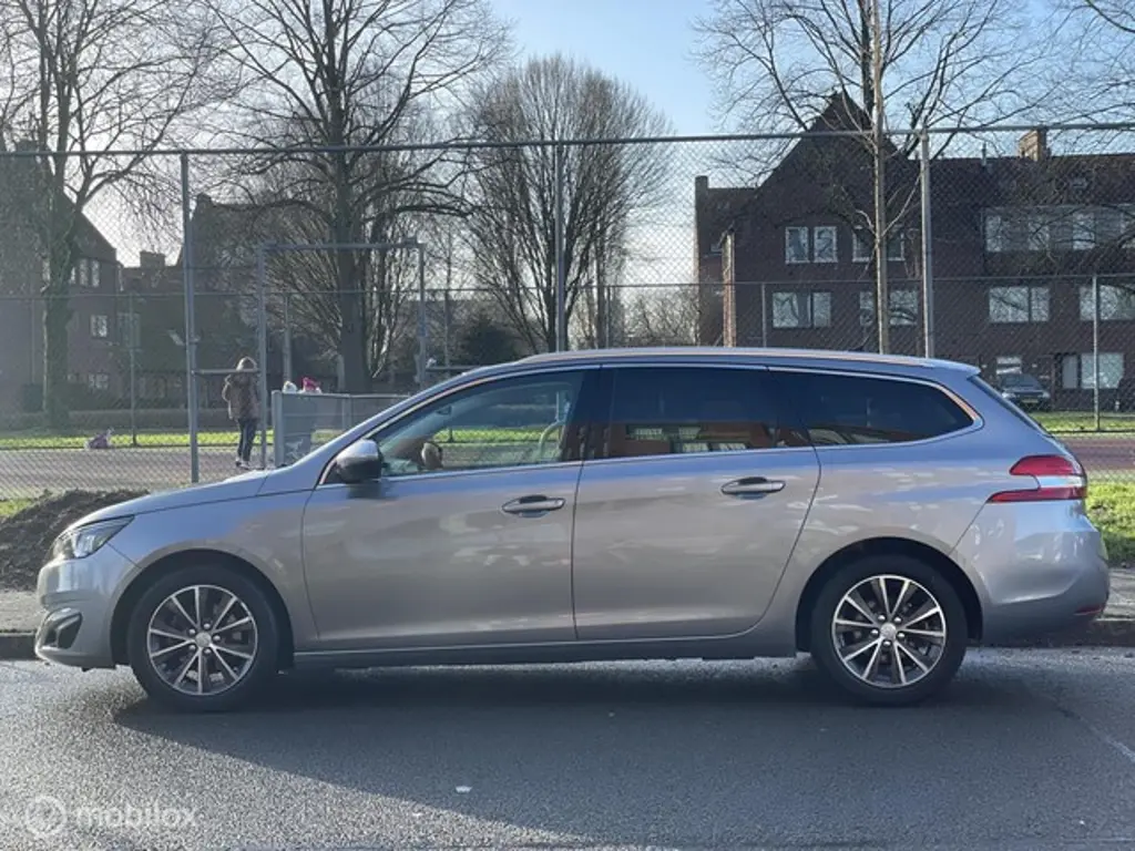 Peugeot 308 2
