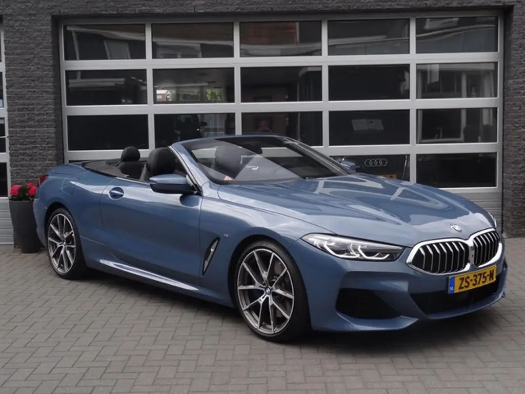 BMW 8 Serie 2
