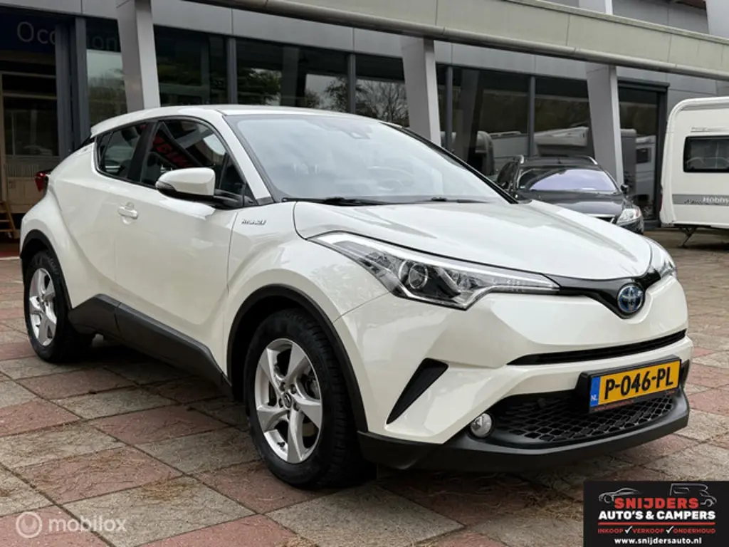 Toyota C-HR 2