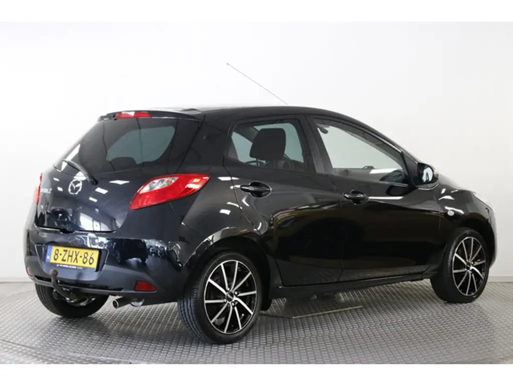 Mazda 2 2