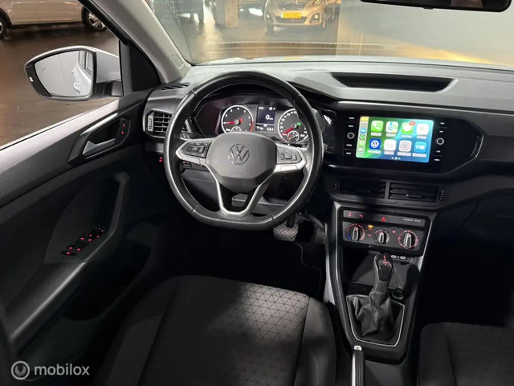 Volkswagen T-Cross 3