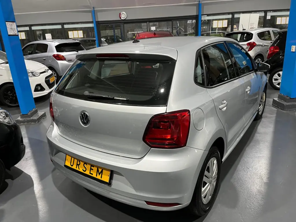 Volkswagen Polo 2