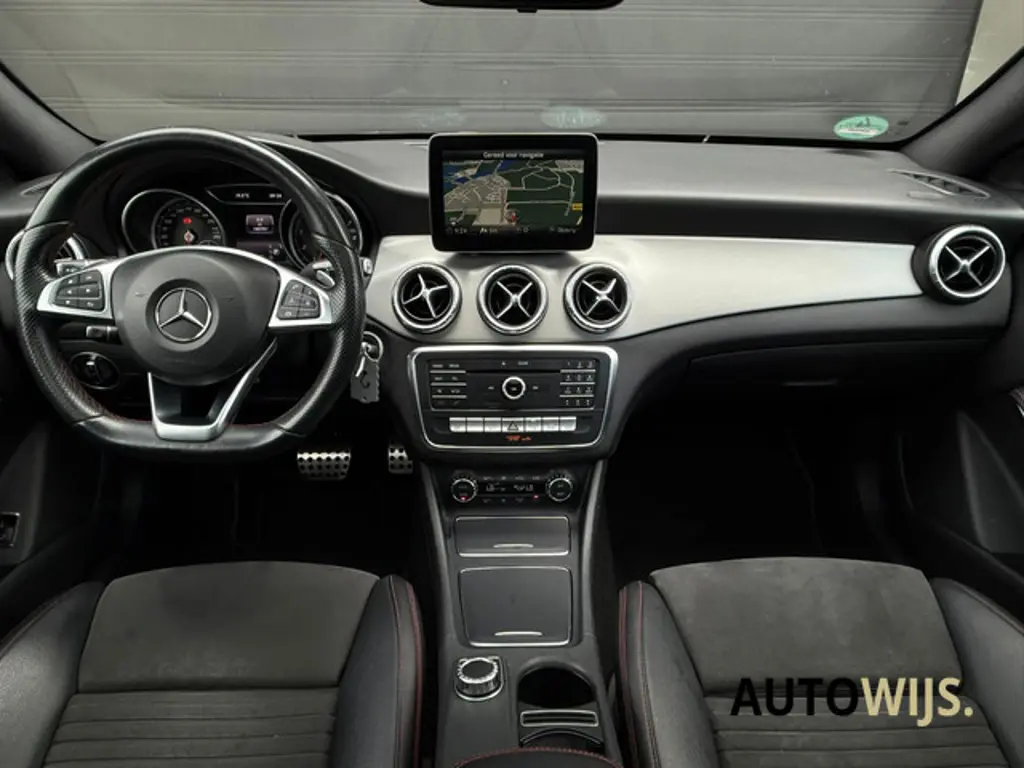 Mercedes-Benz CLA 2