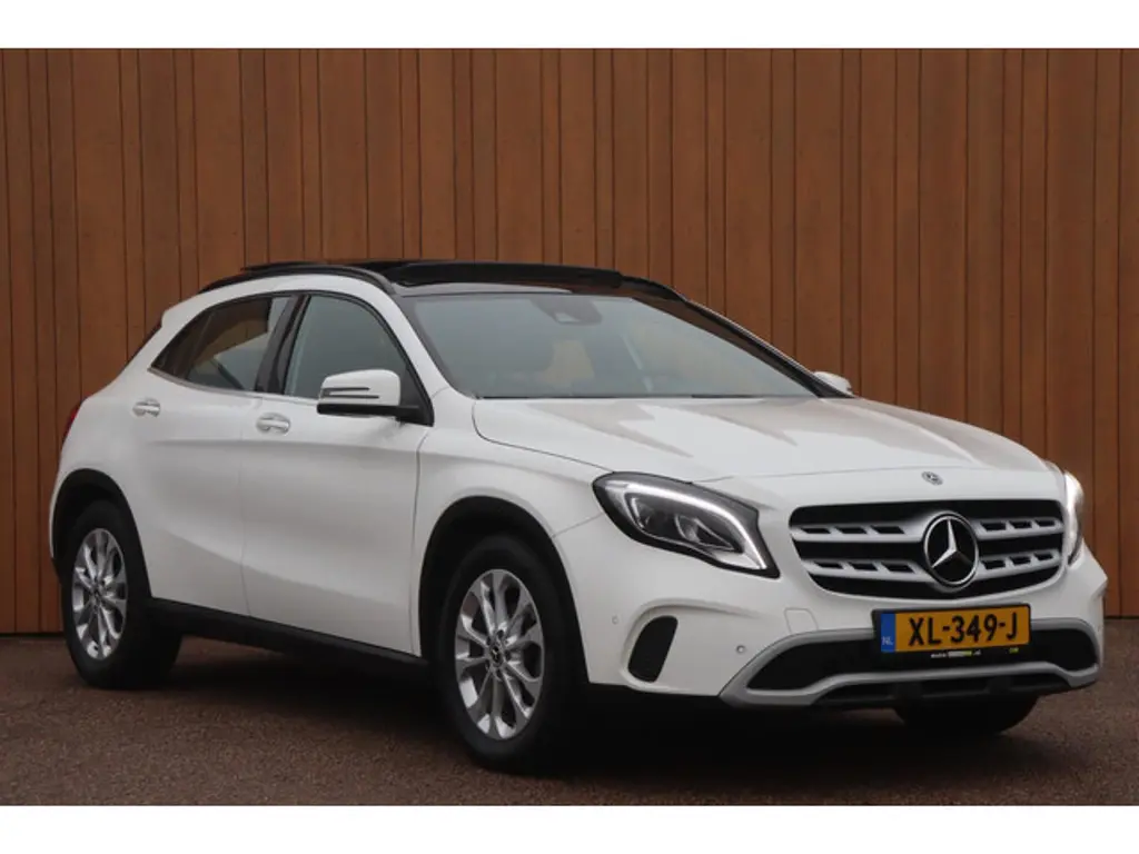 Mercedes-Benz GLA 2
