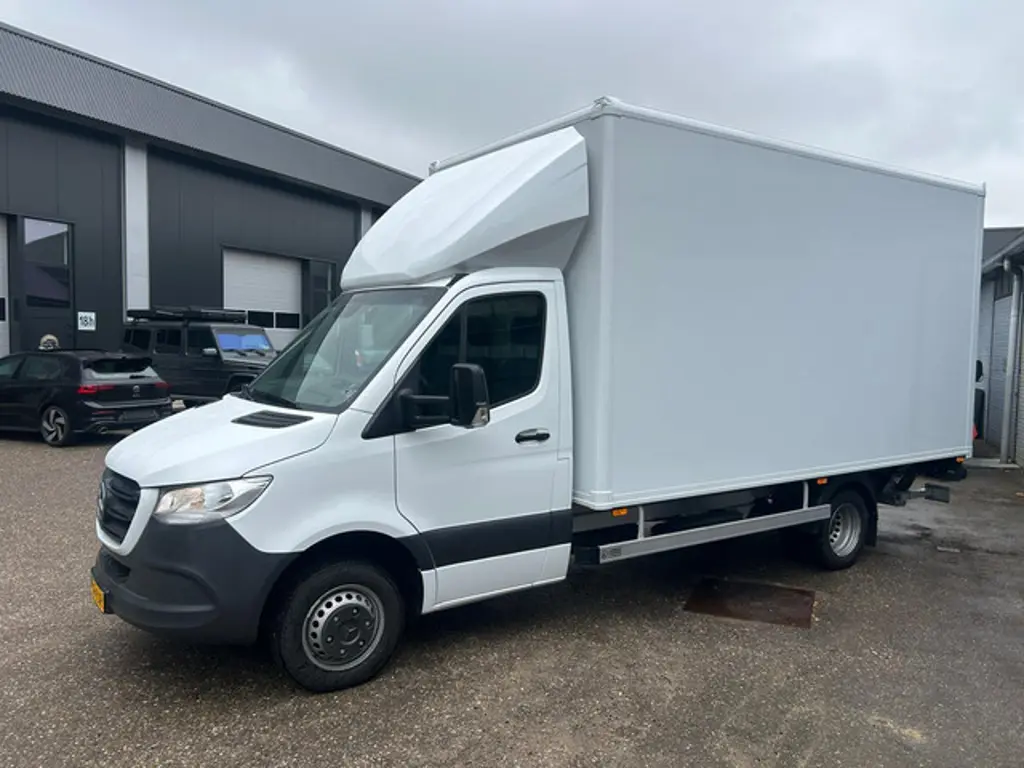Mercedes-Benz Sprinter 3