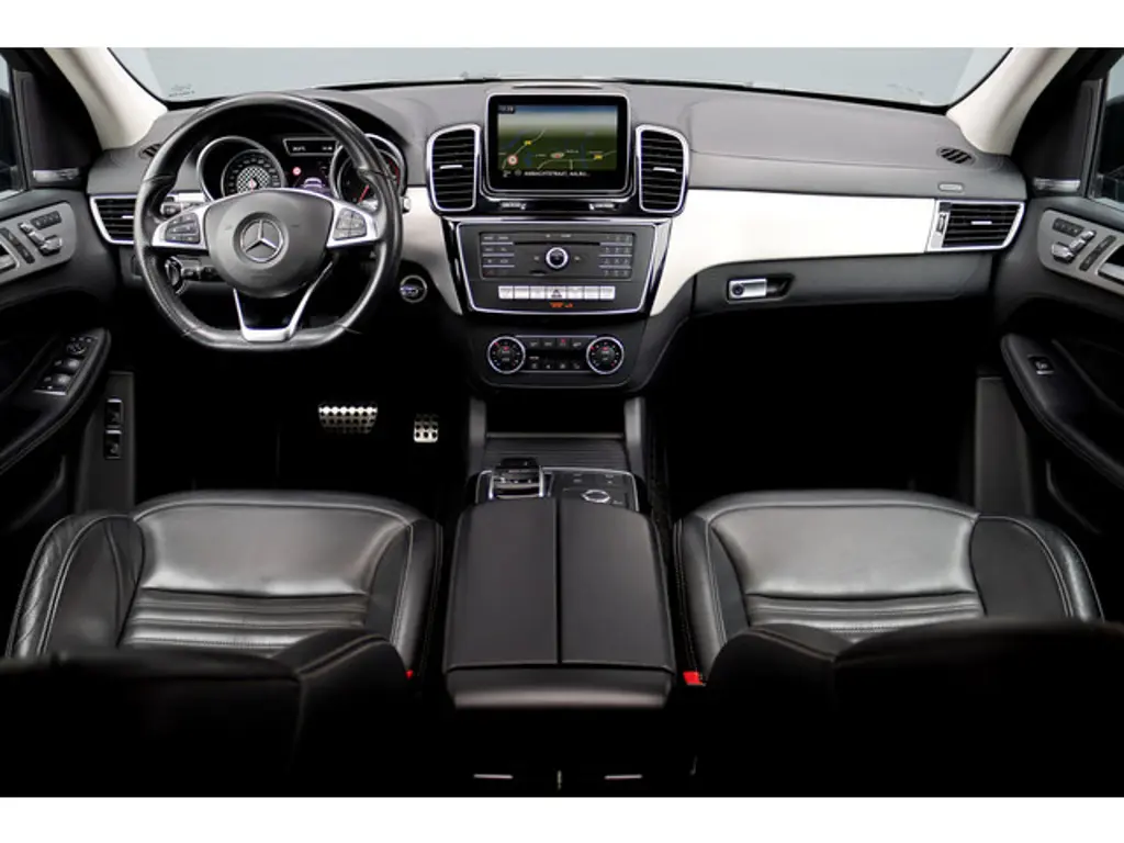 Mercedes-Benz GLE 2