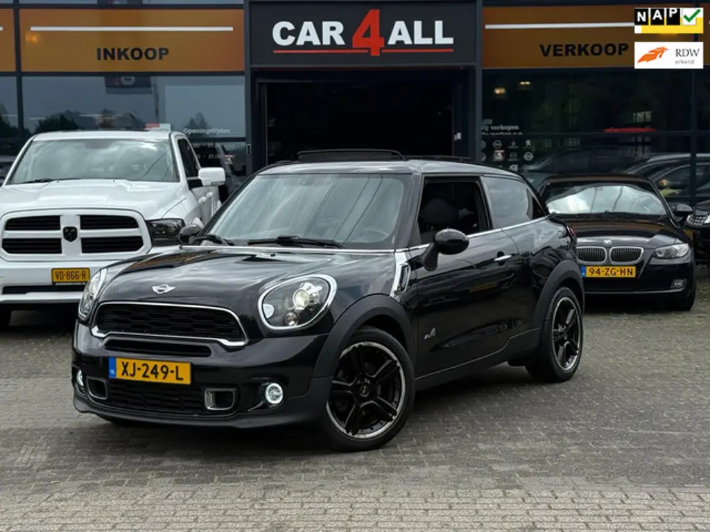 MINI Paceman